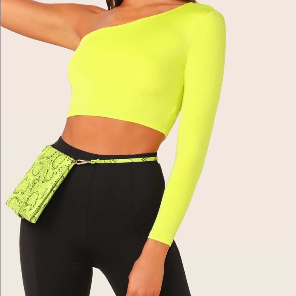 TWO🌹 One Shoulder Crop Top Bundle ⚡️